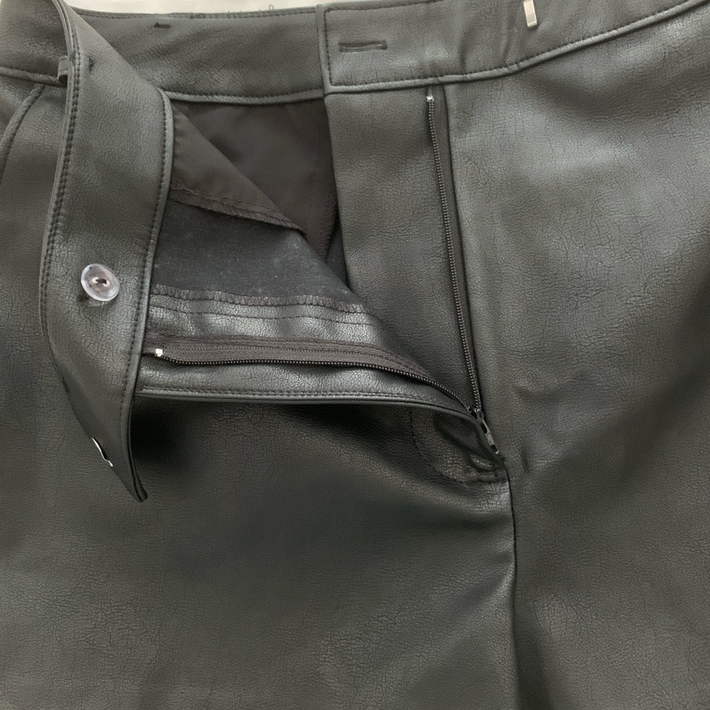 NWT WAYF Faux Leather Zipper Shorts Black High Waist Large - Picture 4 of 12